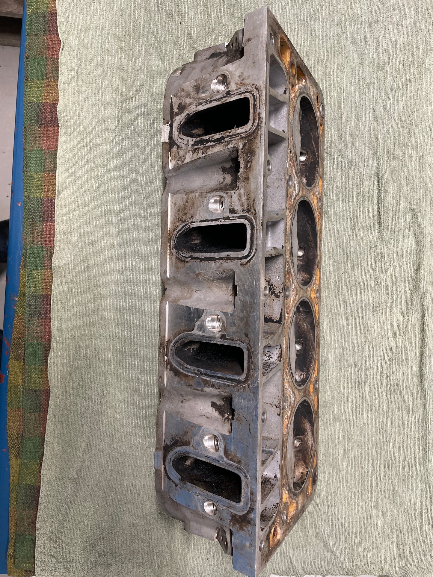 Used 706 Cylinder Head #001