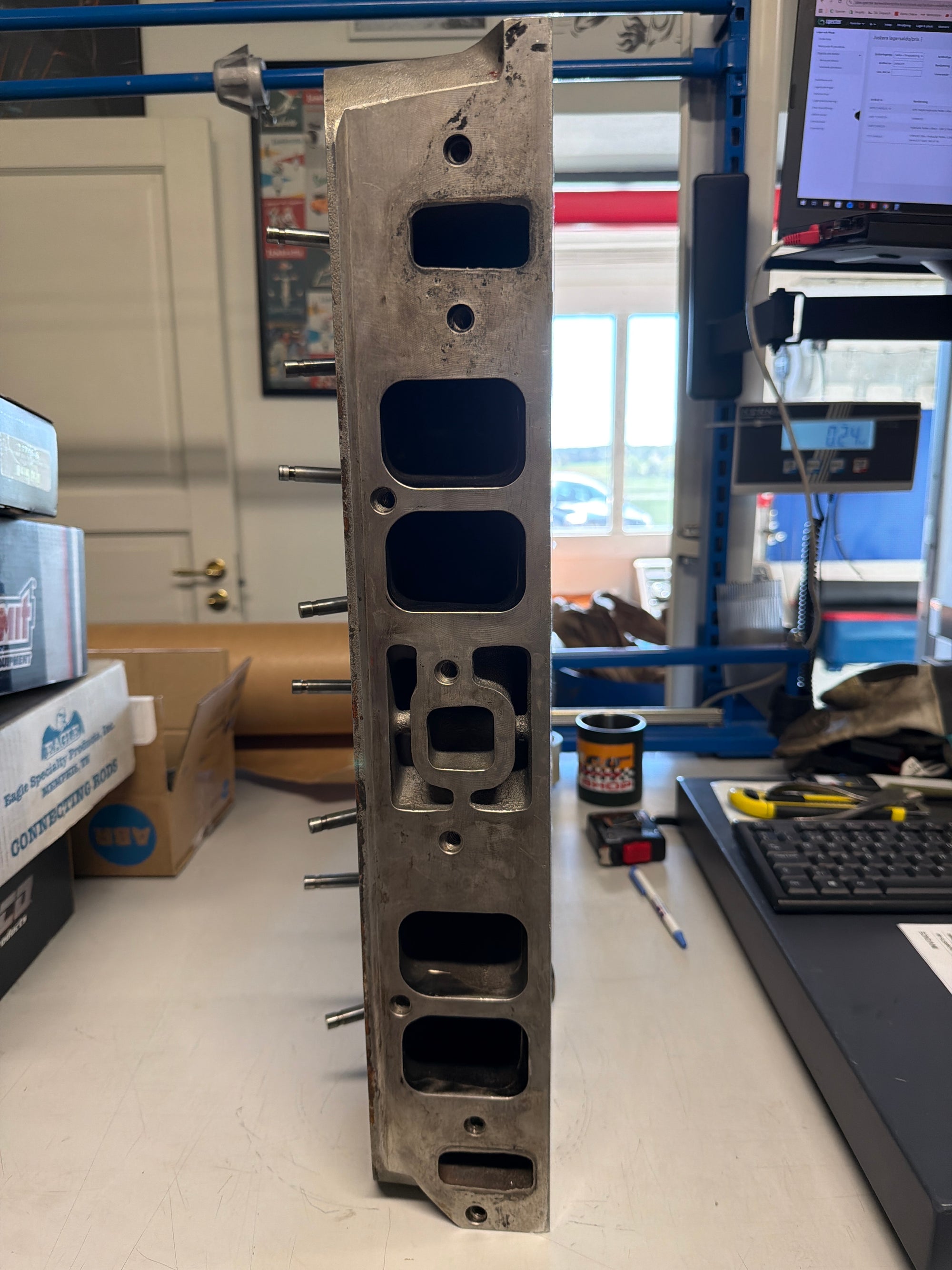 Edelbrock Performer RPM Chevrolet Bigblock Cylinder Heads - PREOWNED