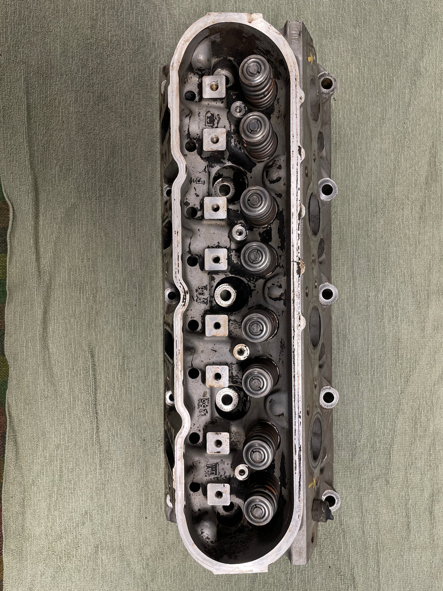 Used 706 Cylinder Head #001