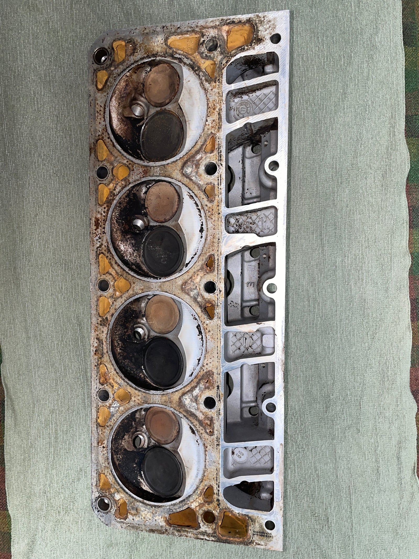 Used 706 Cylinder Head #001