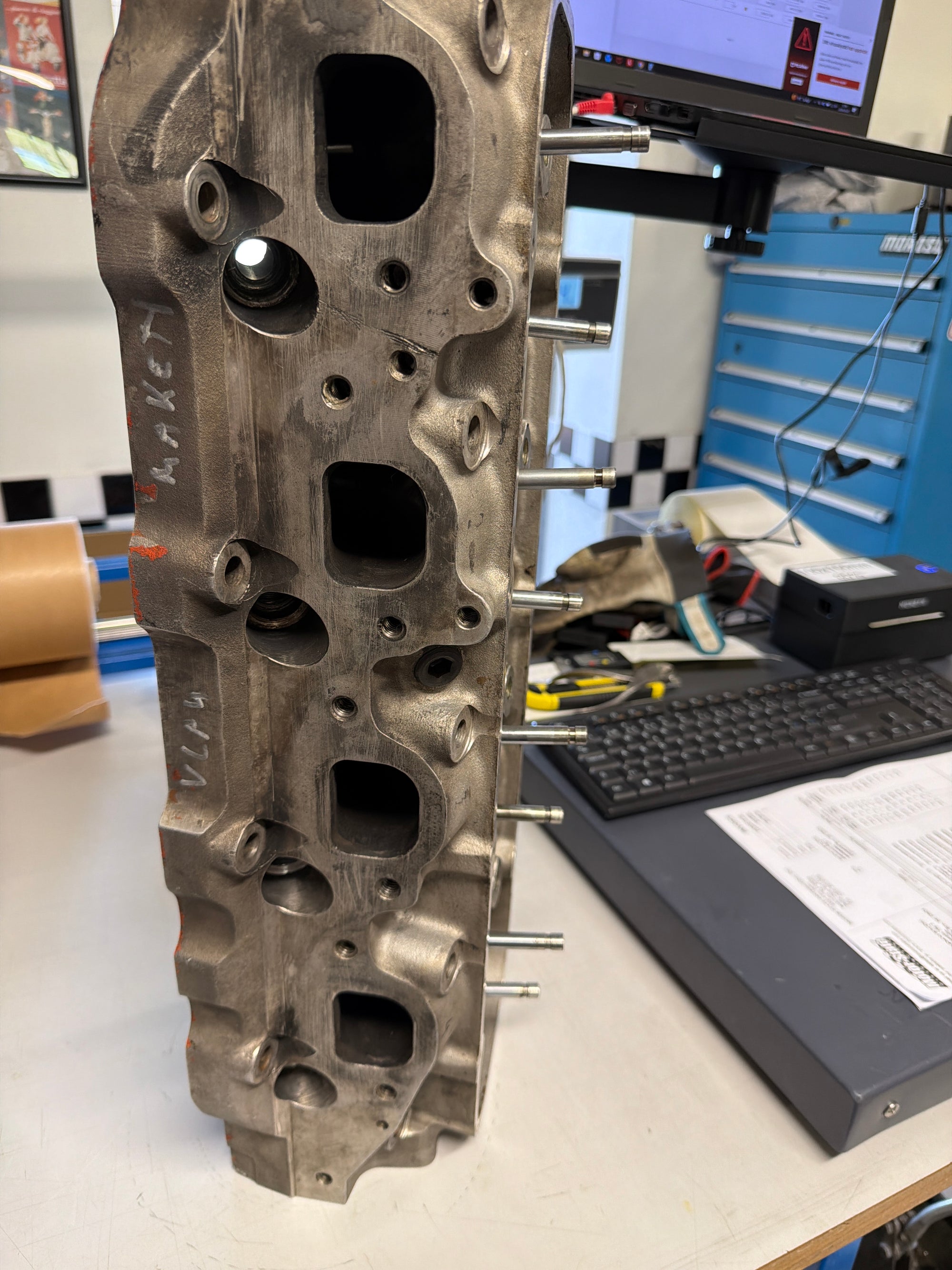 Edelbrock Performer RPM Chevrolet Bigblock Cylinder Heads - PREOWNED