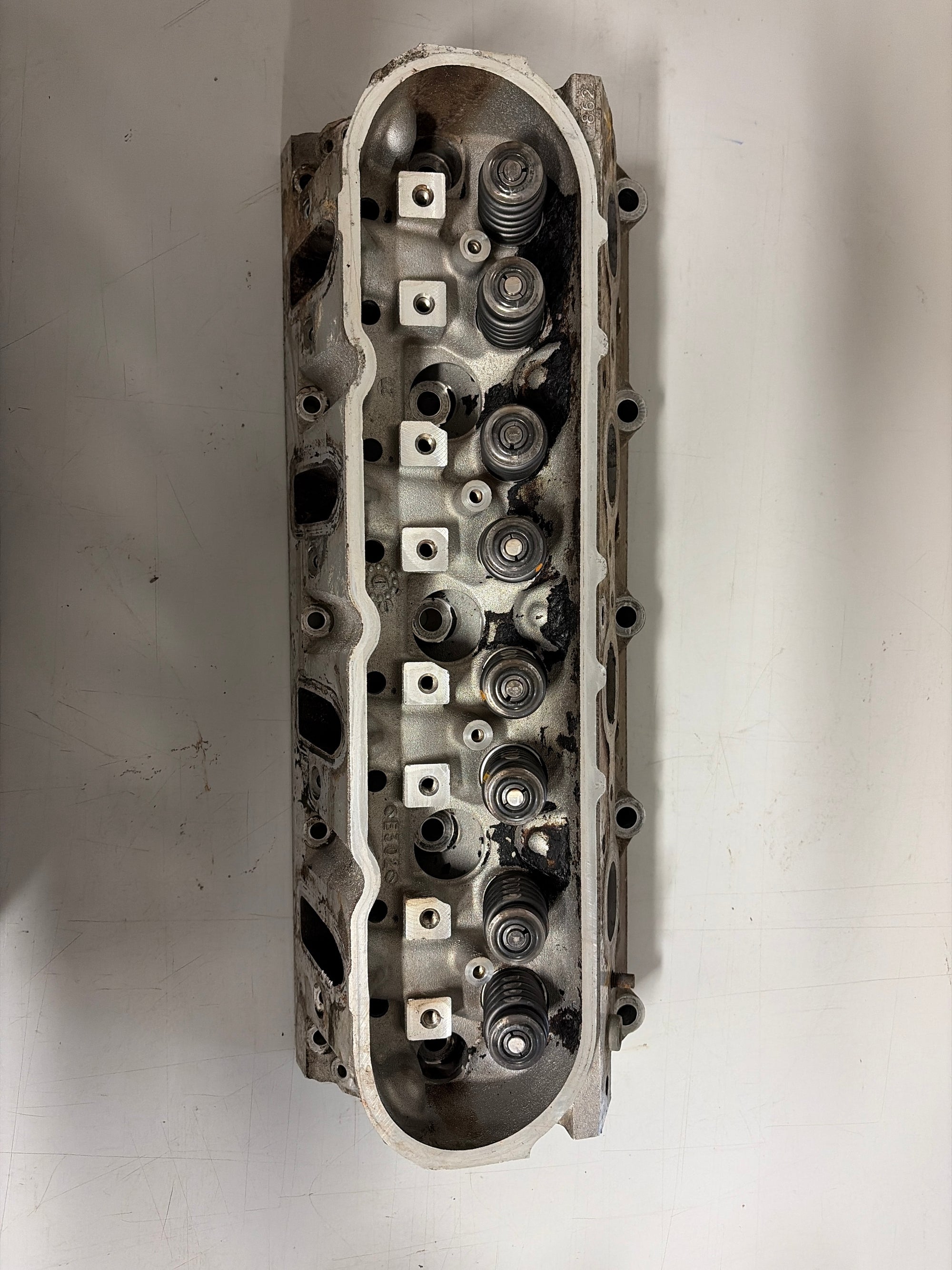 Used 862 Cylinder Head #036