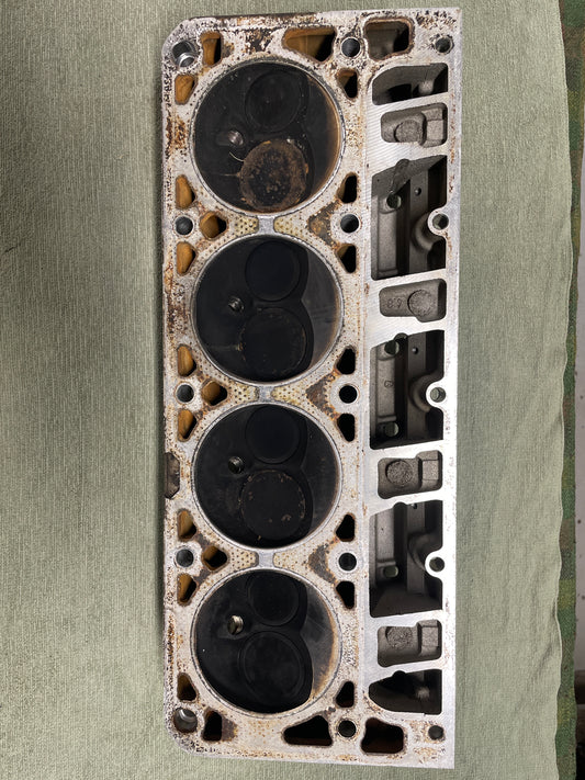 Used 862 Cylinder Head #060