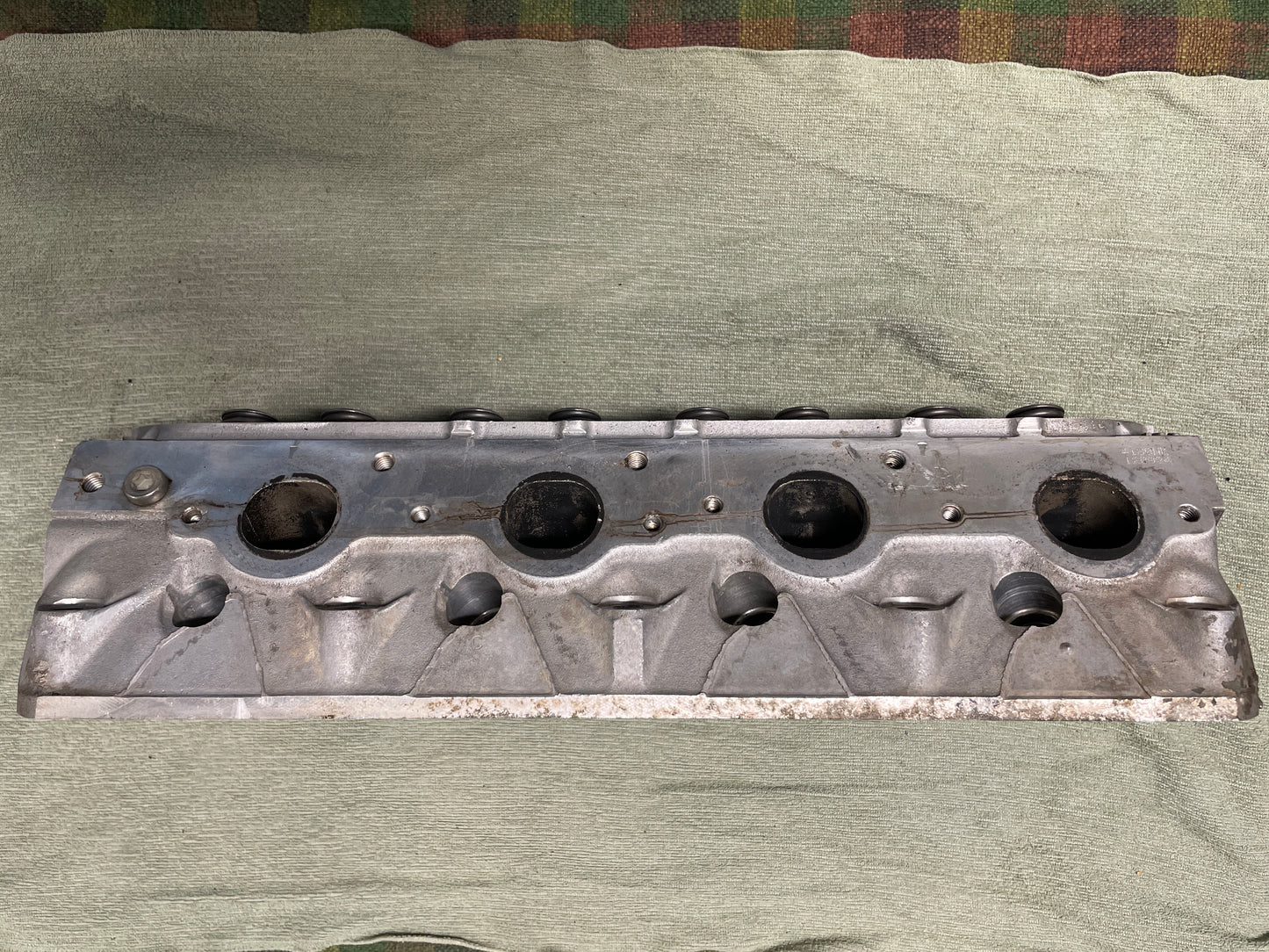 Used 706 Cylinder Head #002