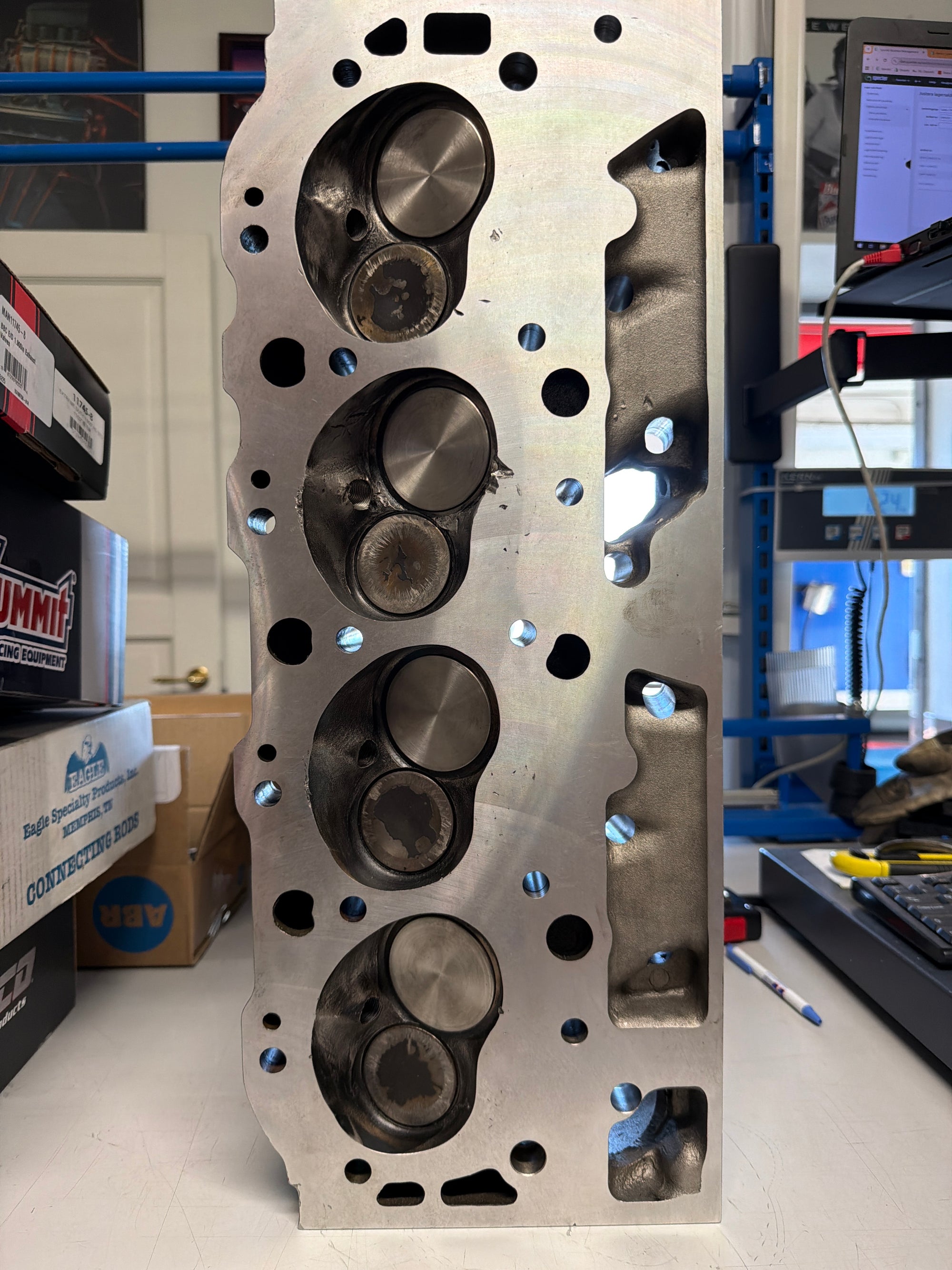 Edelbrock Performer RPM Chevrolet Bigblock Cylinder Heads - PREOWNED