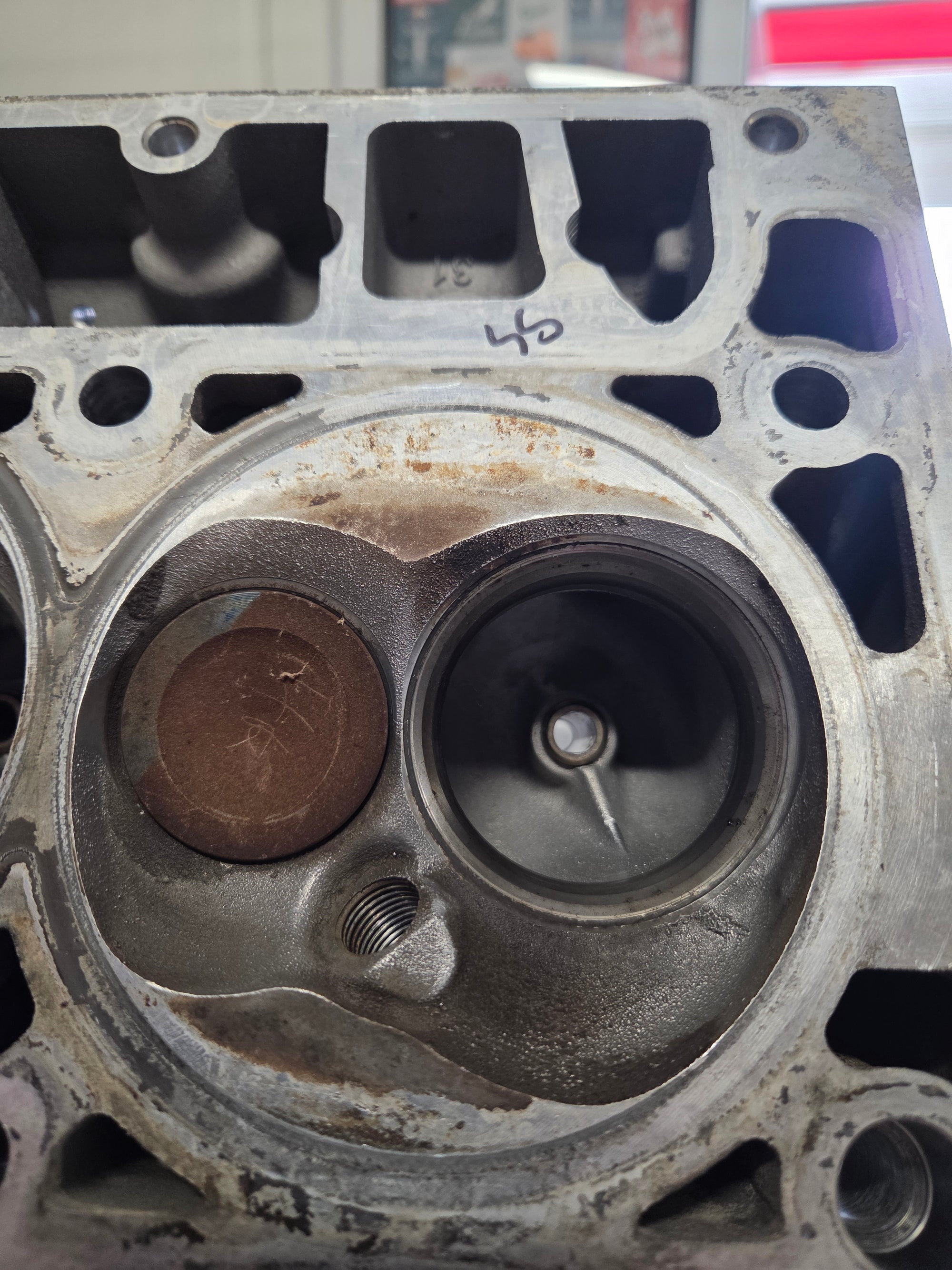 Used 823 Cylinder Head #066