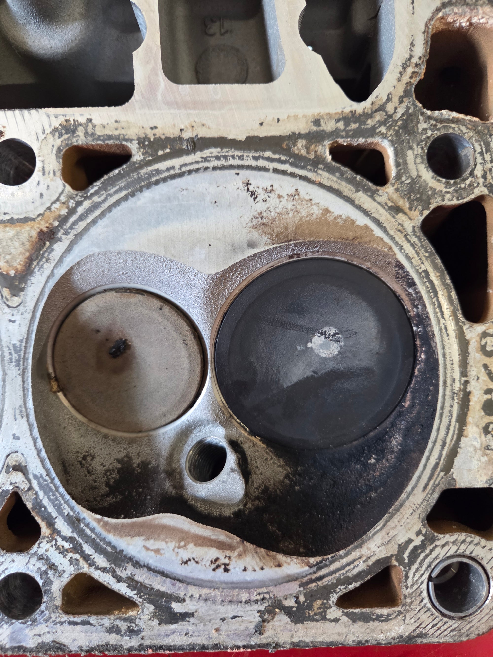 Used 823 Cylinder Head #049