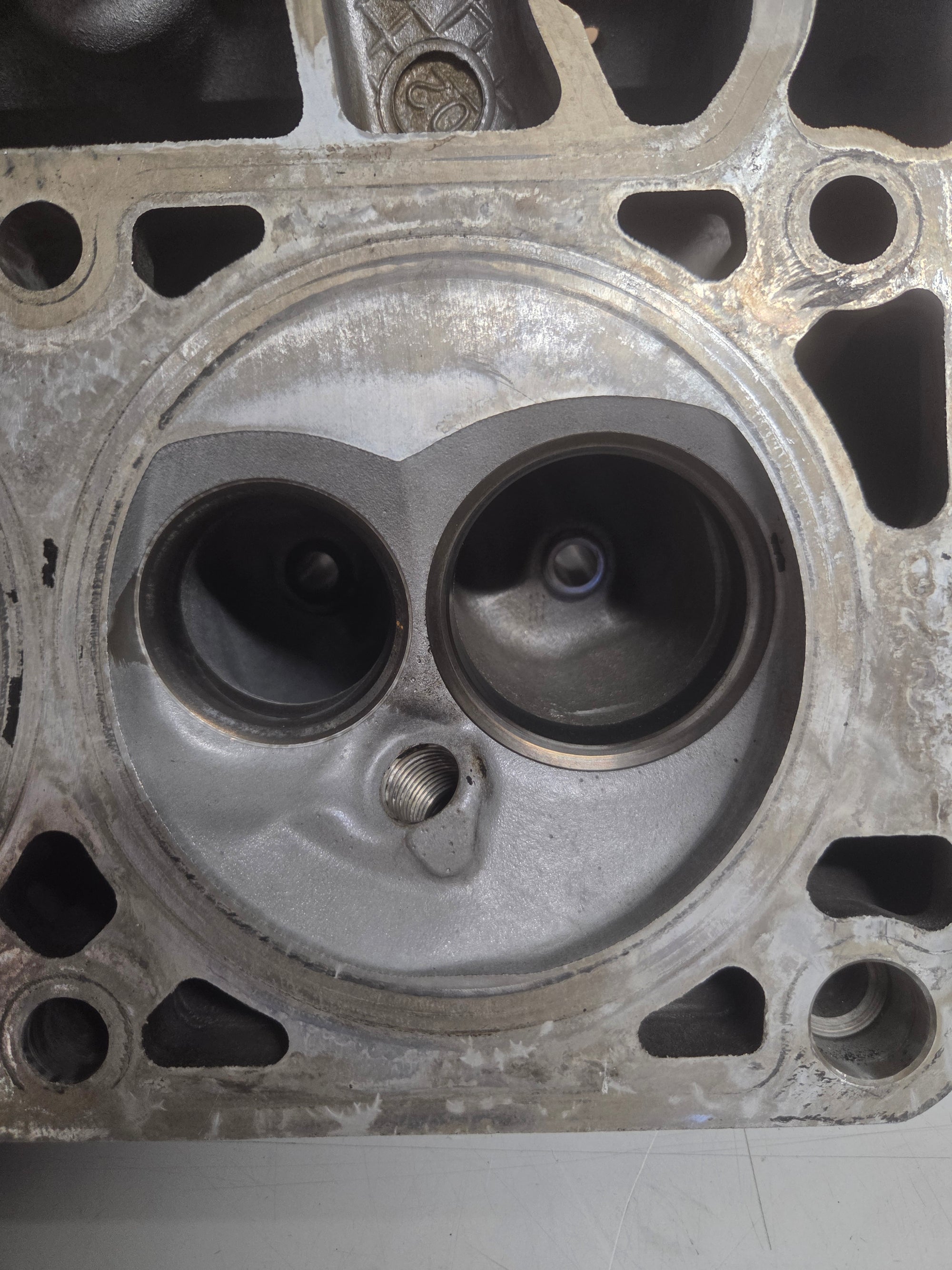 Used 706 Cylinder Head #075