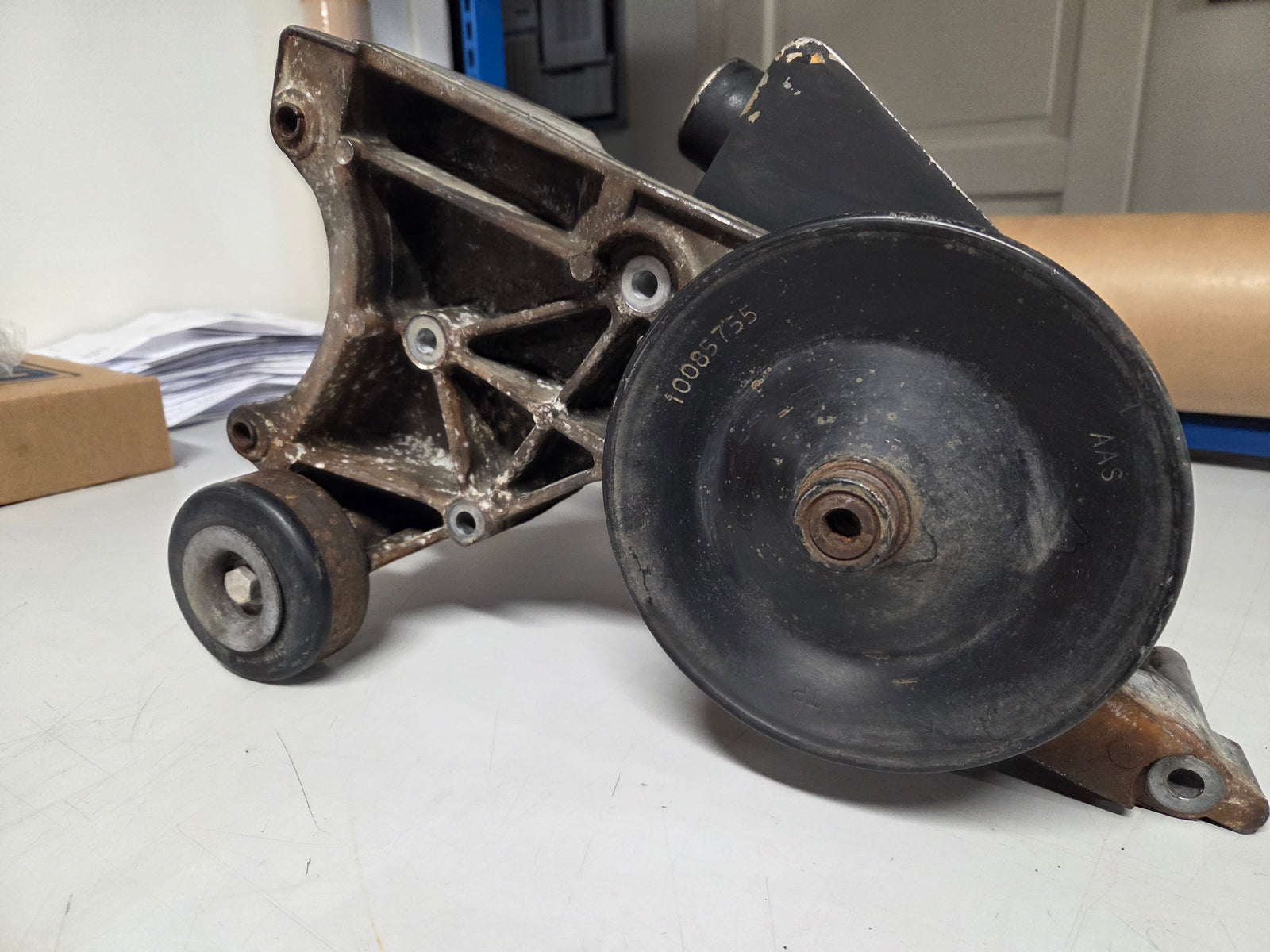 Used GM LS Truck Power Steering Pump Bracket with Pump