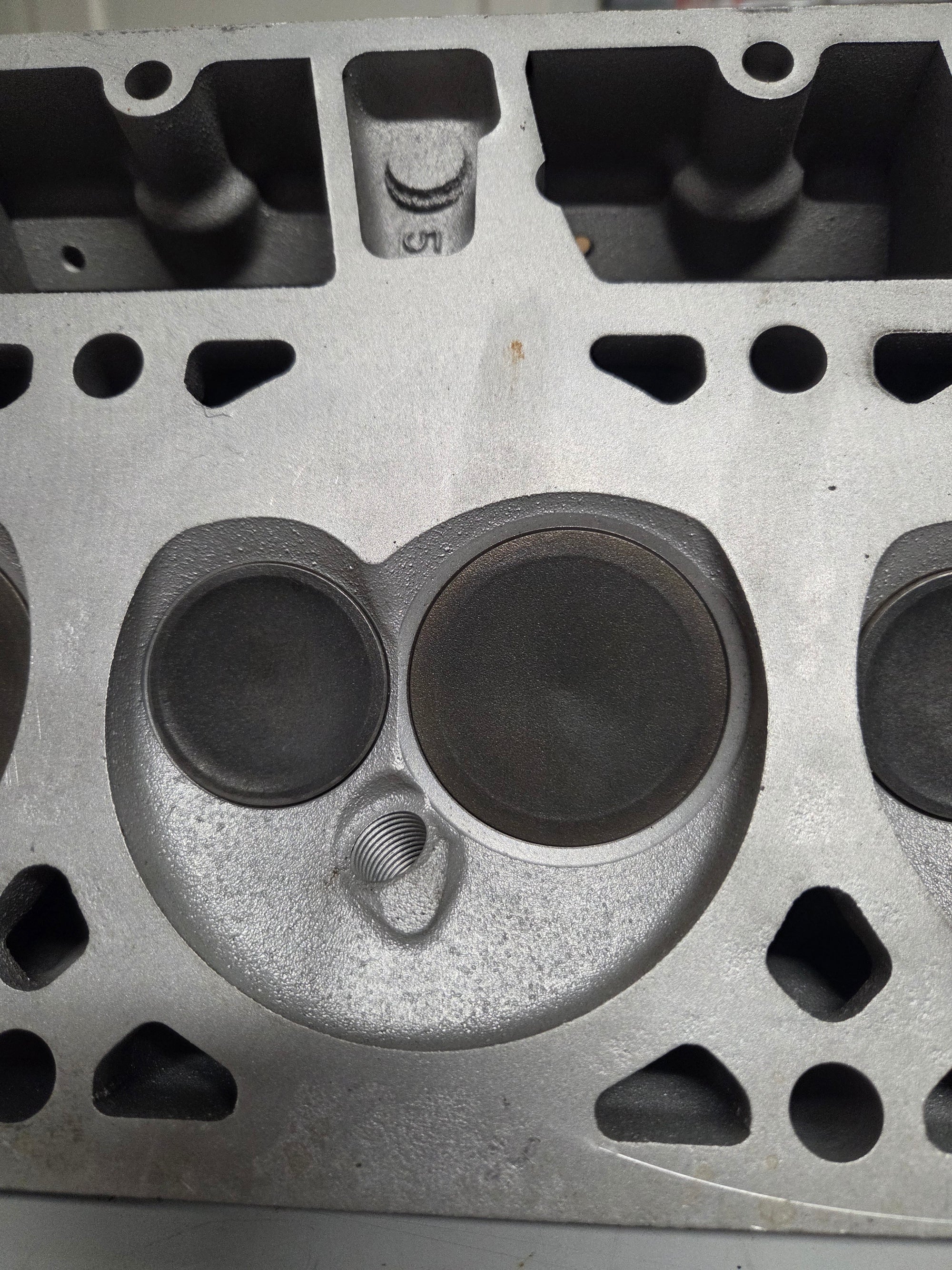 Used 806 Cylinder Head #025