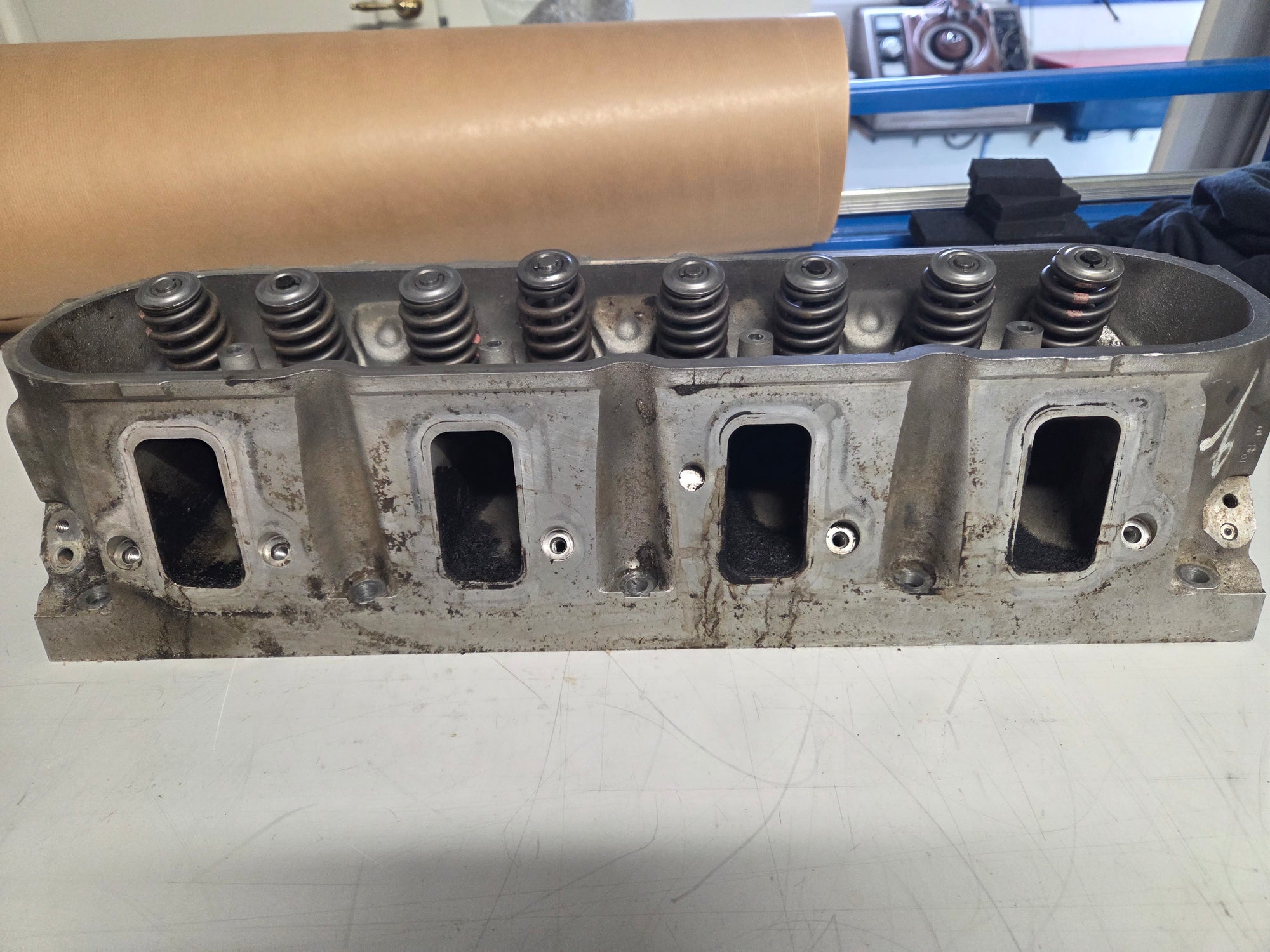 Used 823 Cylinder Head #019