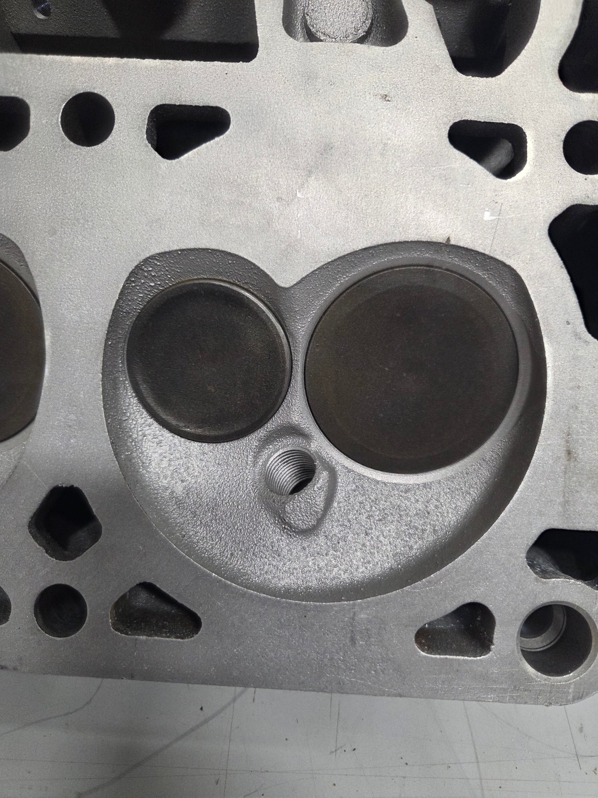 Used 806 Cylinder Head #026