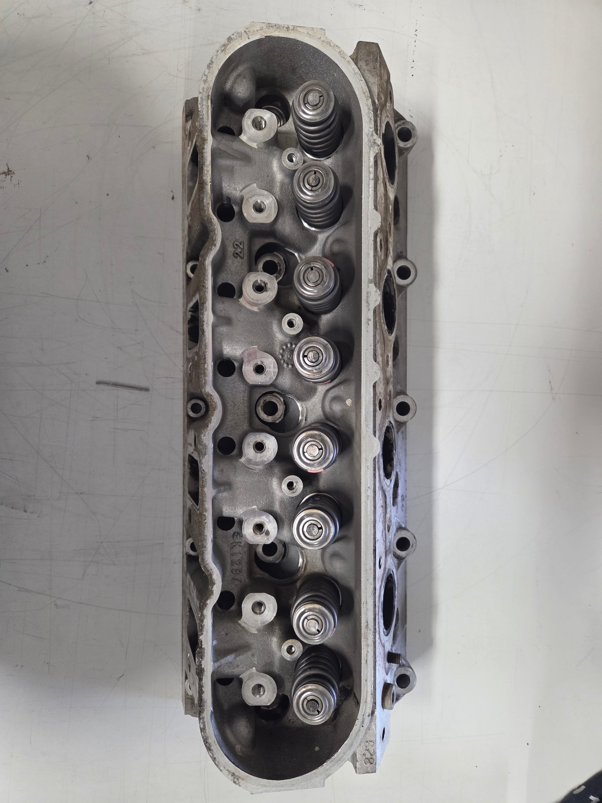 Used 823 Cylinder Head #062
