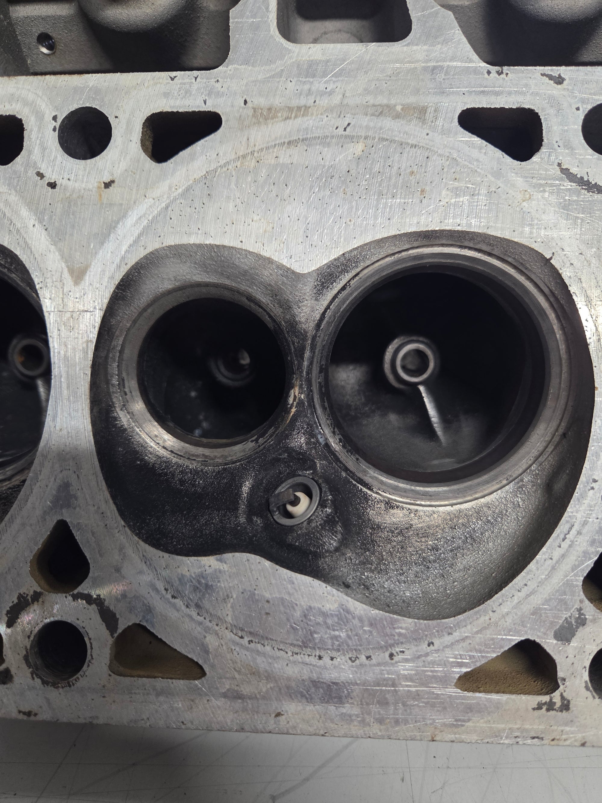 Used 823 Cylinder Head #018