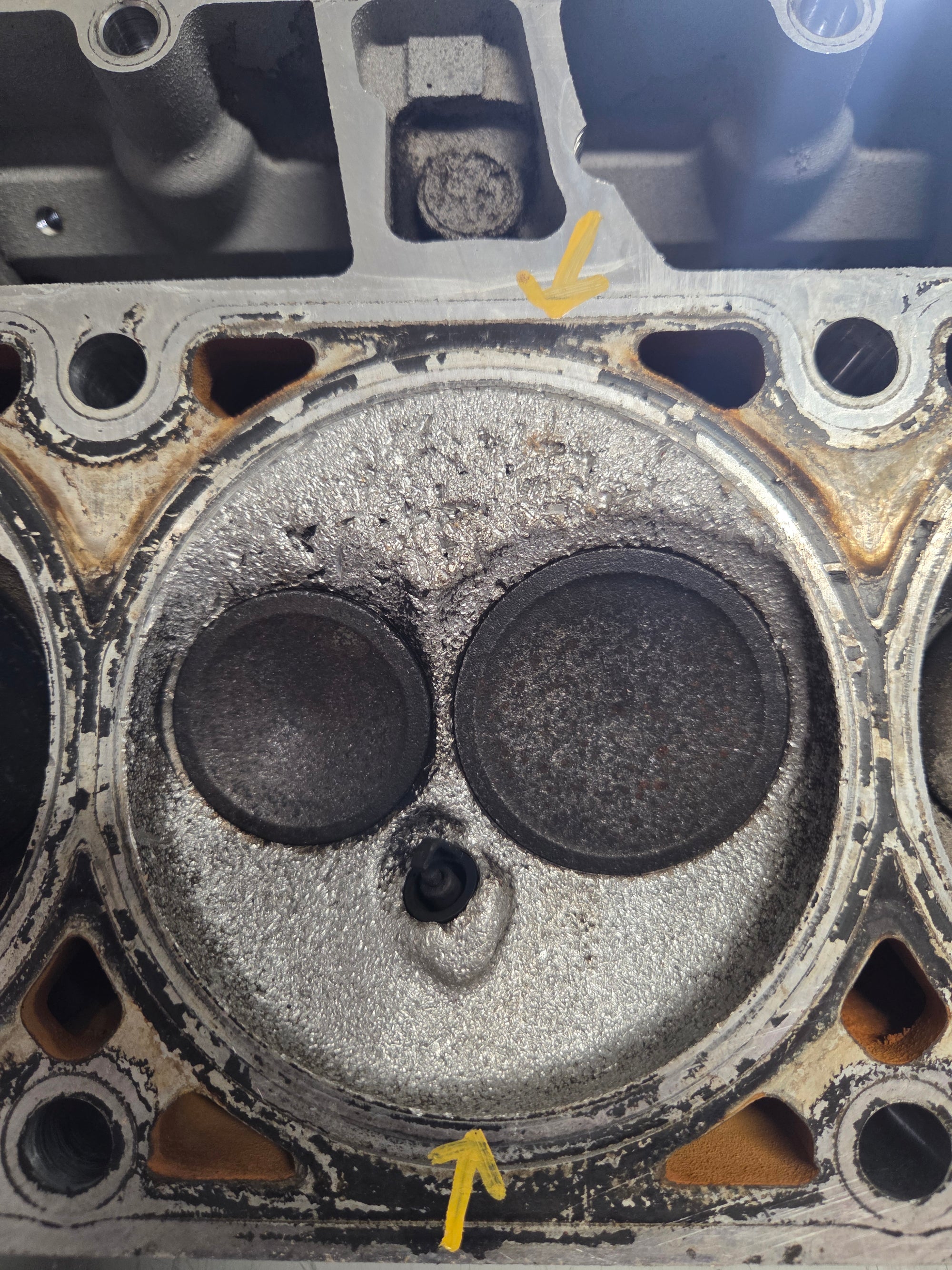 Used 317 Cylinder Head #061