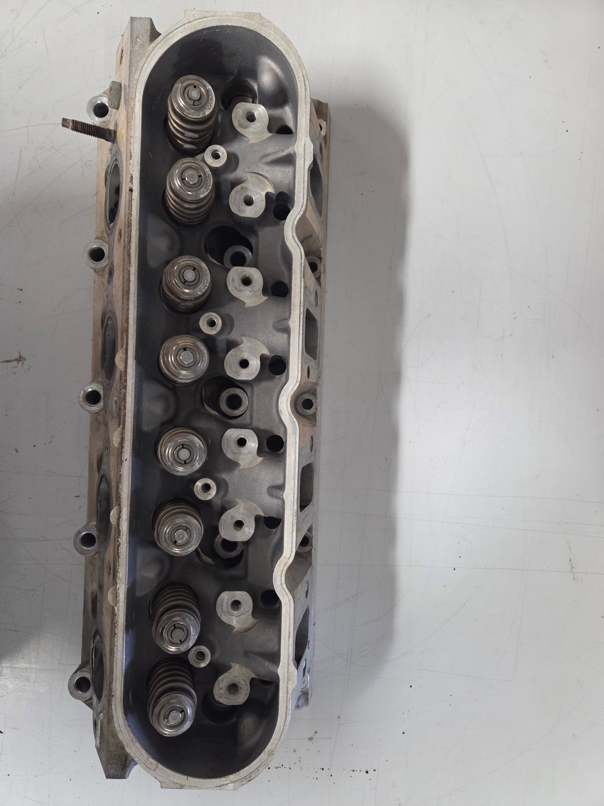 Used 364 Cylinder Head #031