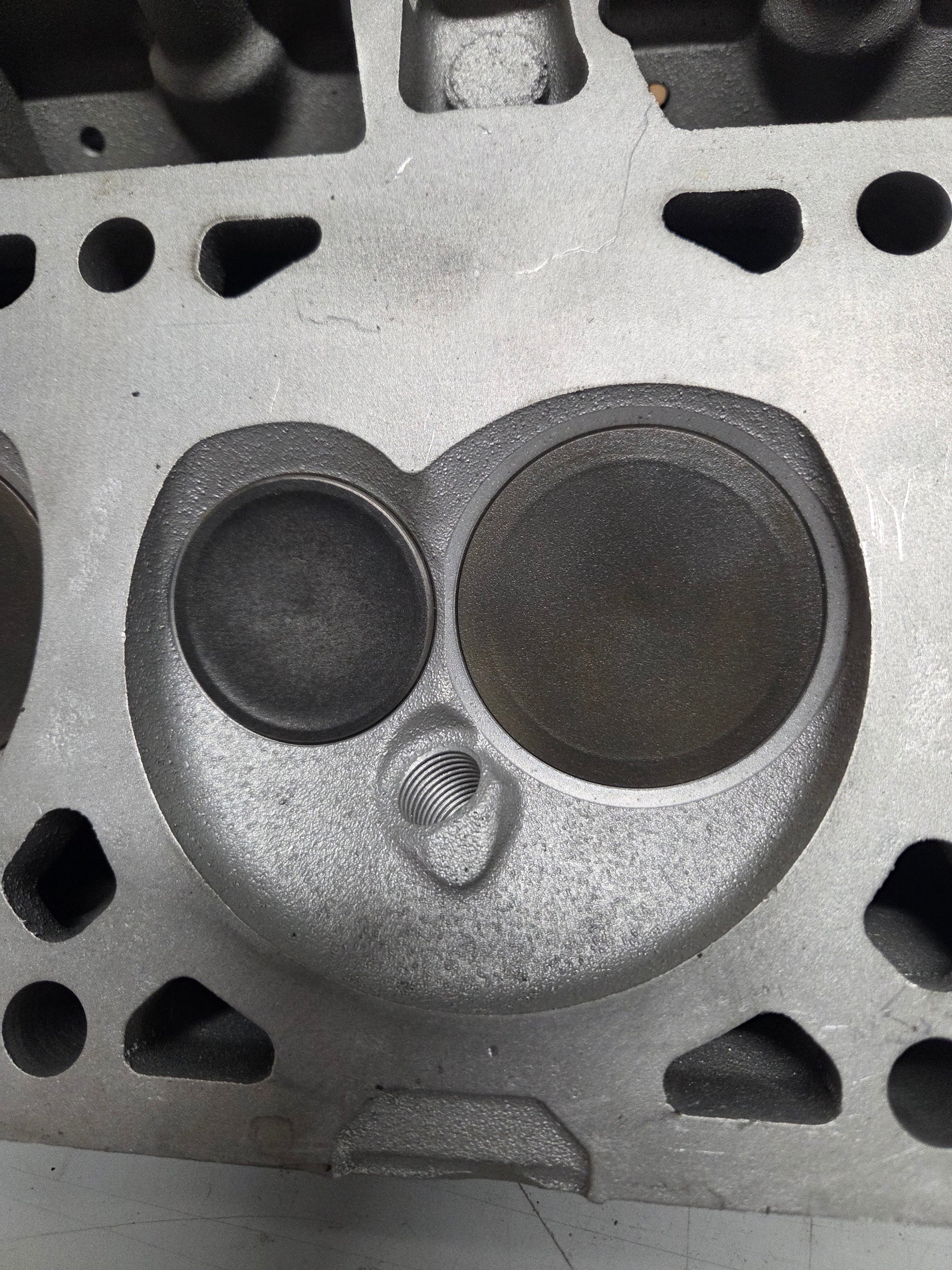 Used 806 Cylinder Head #025