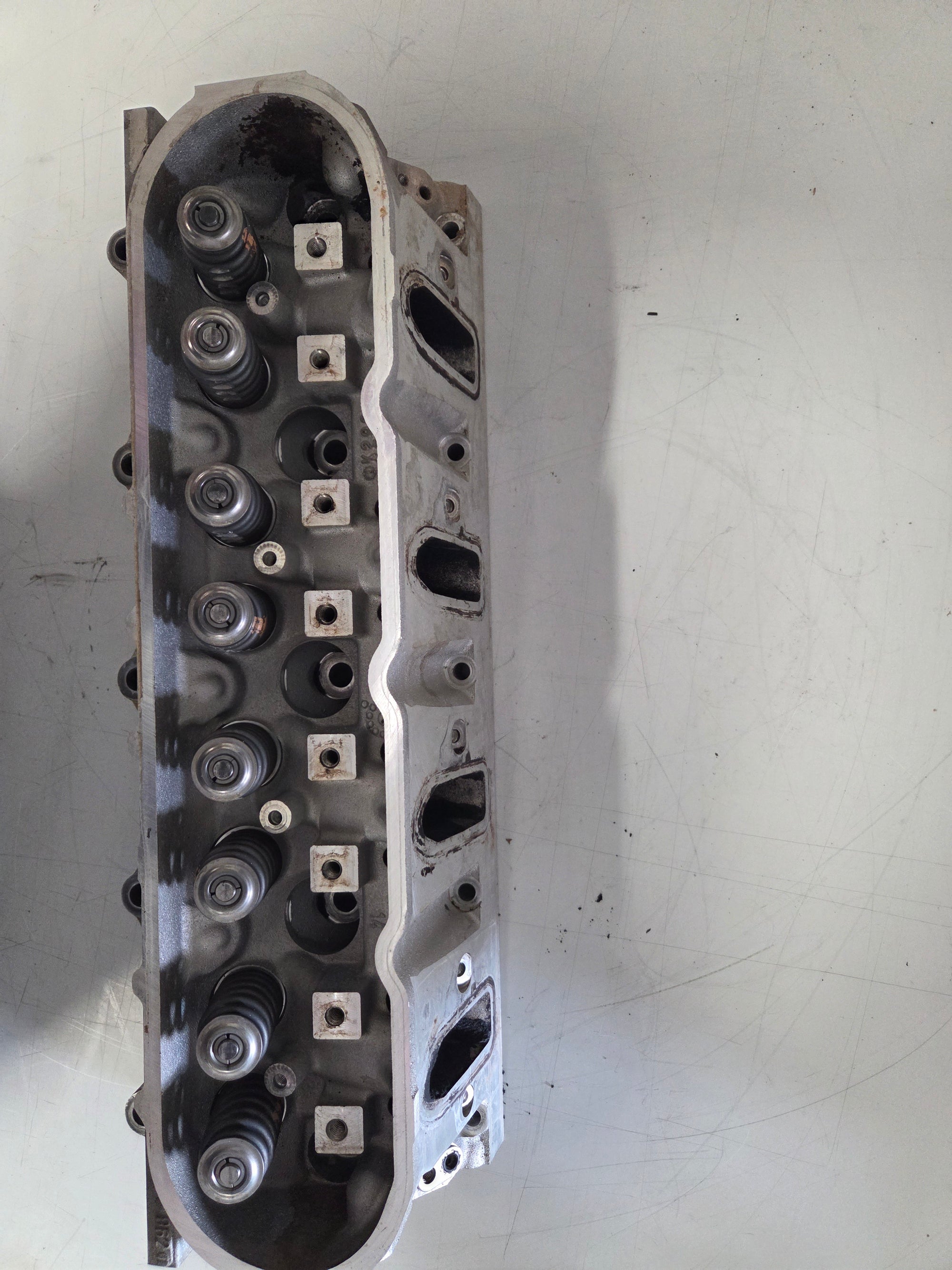 Used 862 Cylinder Head #047