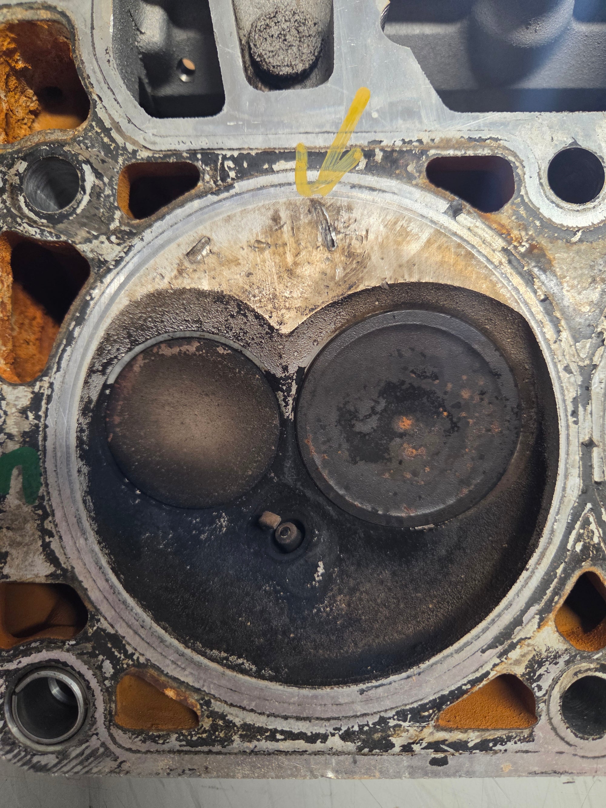 Used 317 Cylinder Head #061