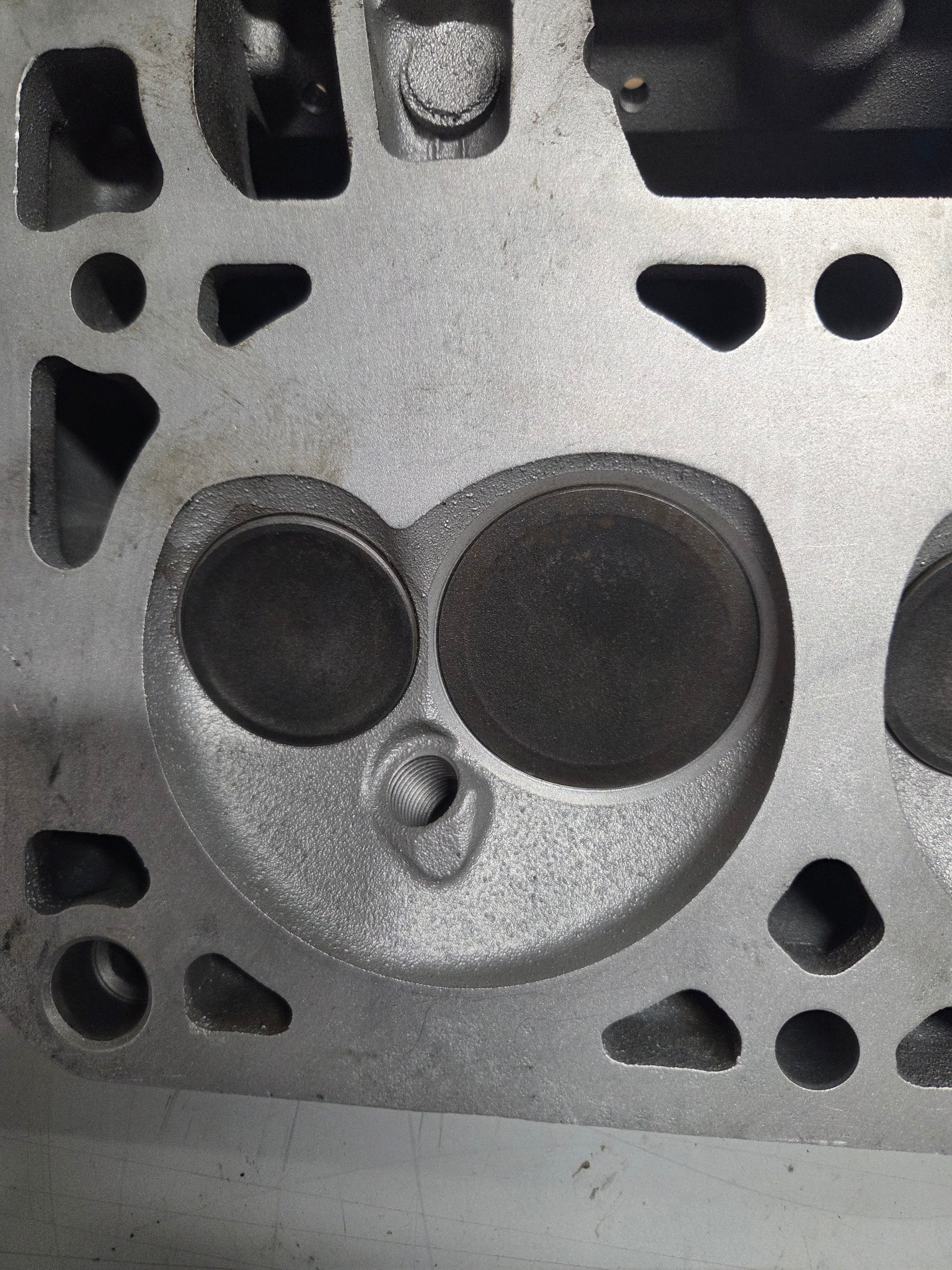 Used 806 Cylinder Head #026