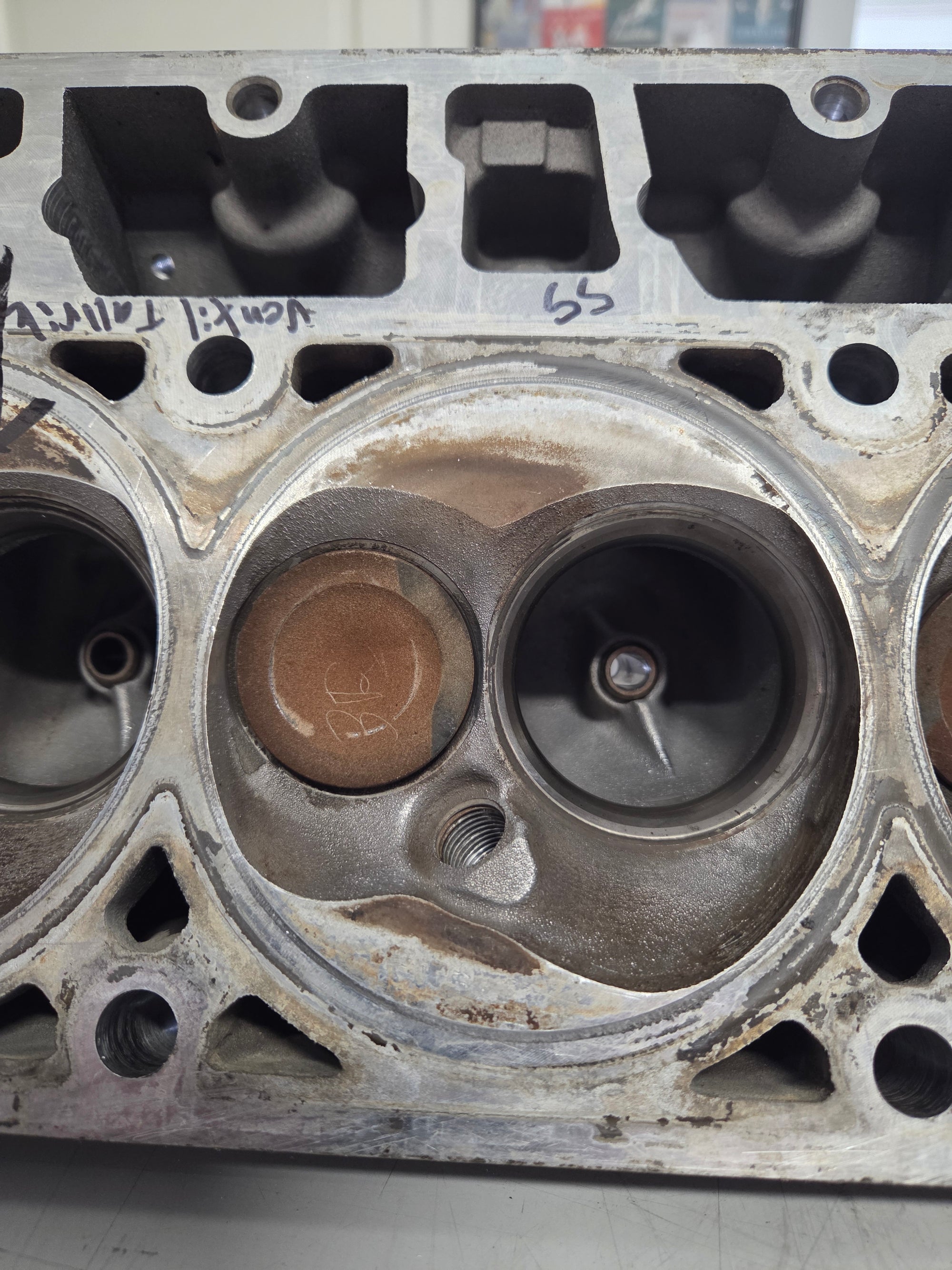 Used 823 Cylinder Head #066