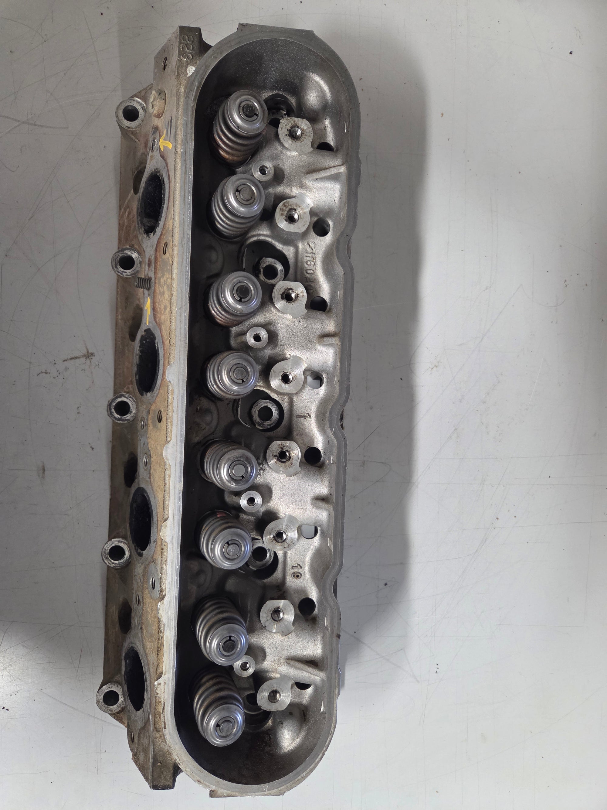 Used 823 Cylinder Head #019
