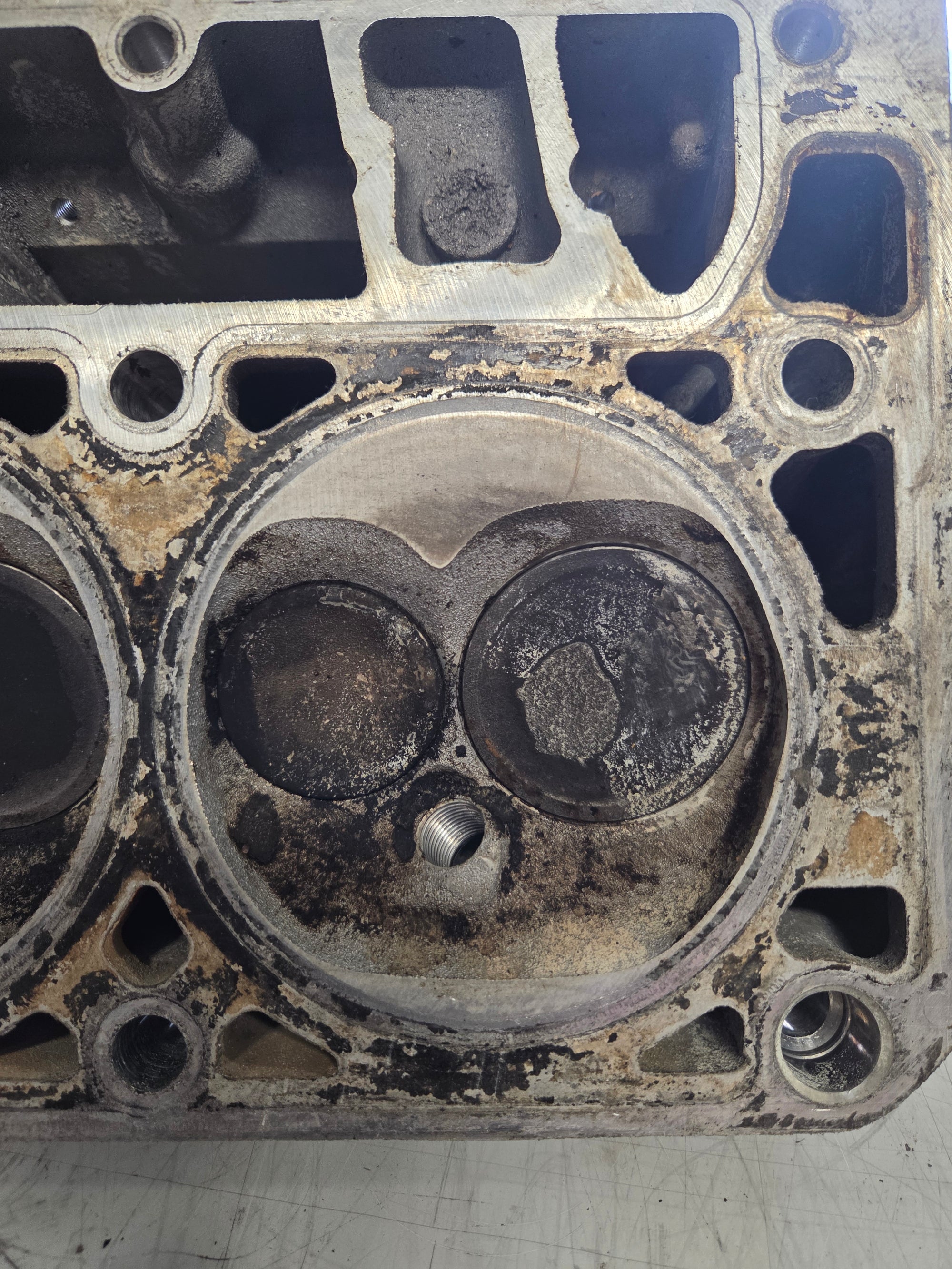 Used 799 Cylinder Head #053