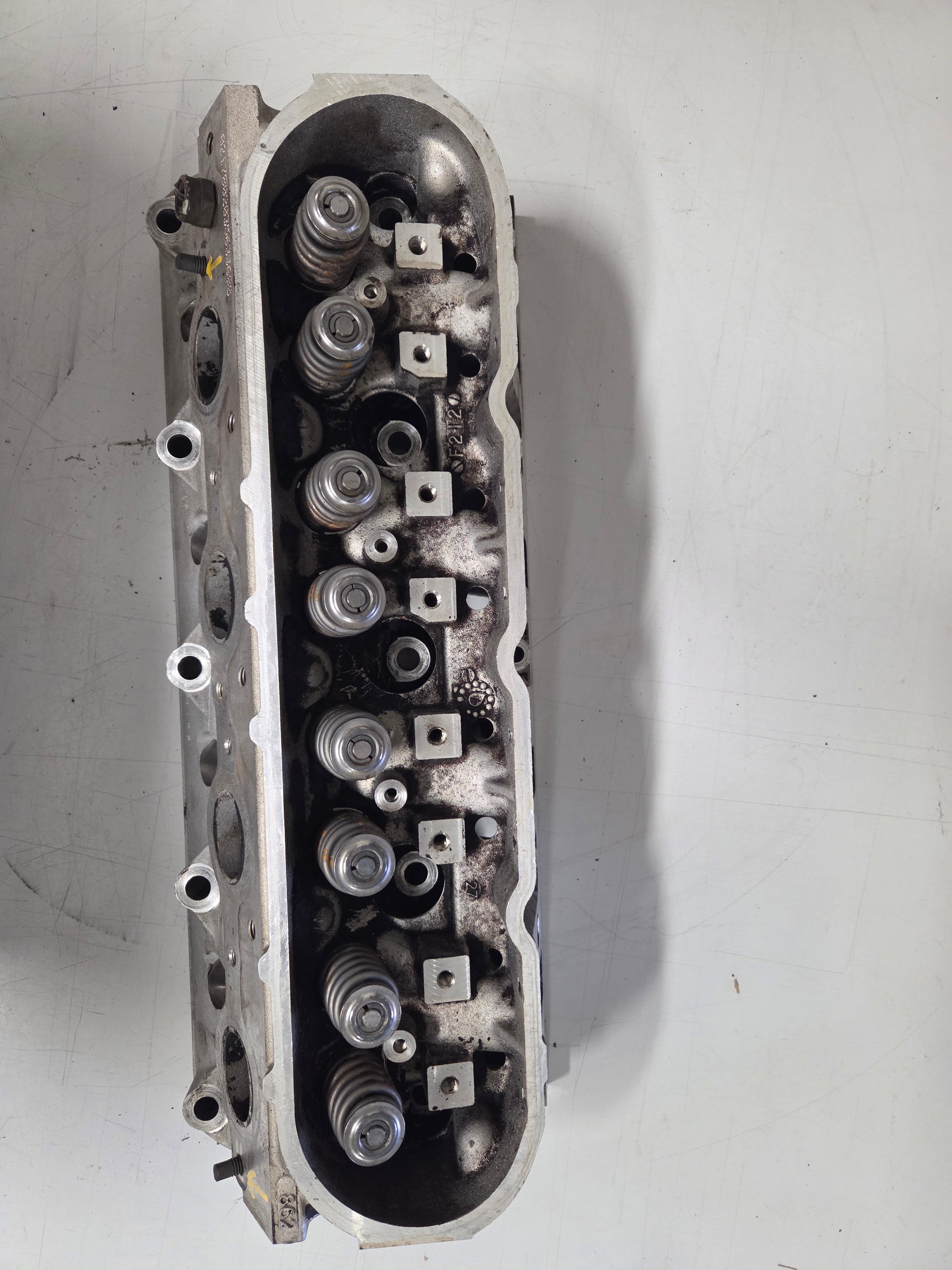 Used 862 Cylinder Head #029