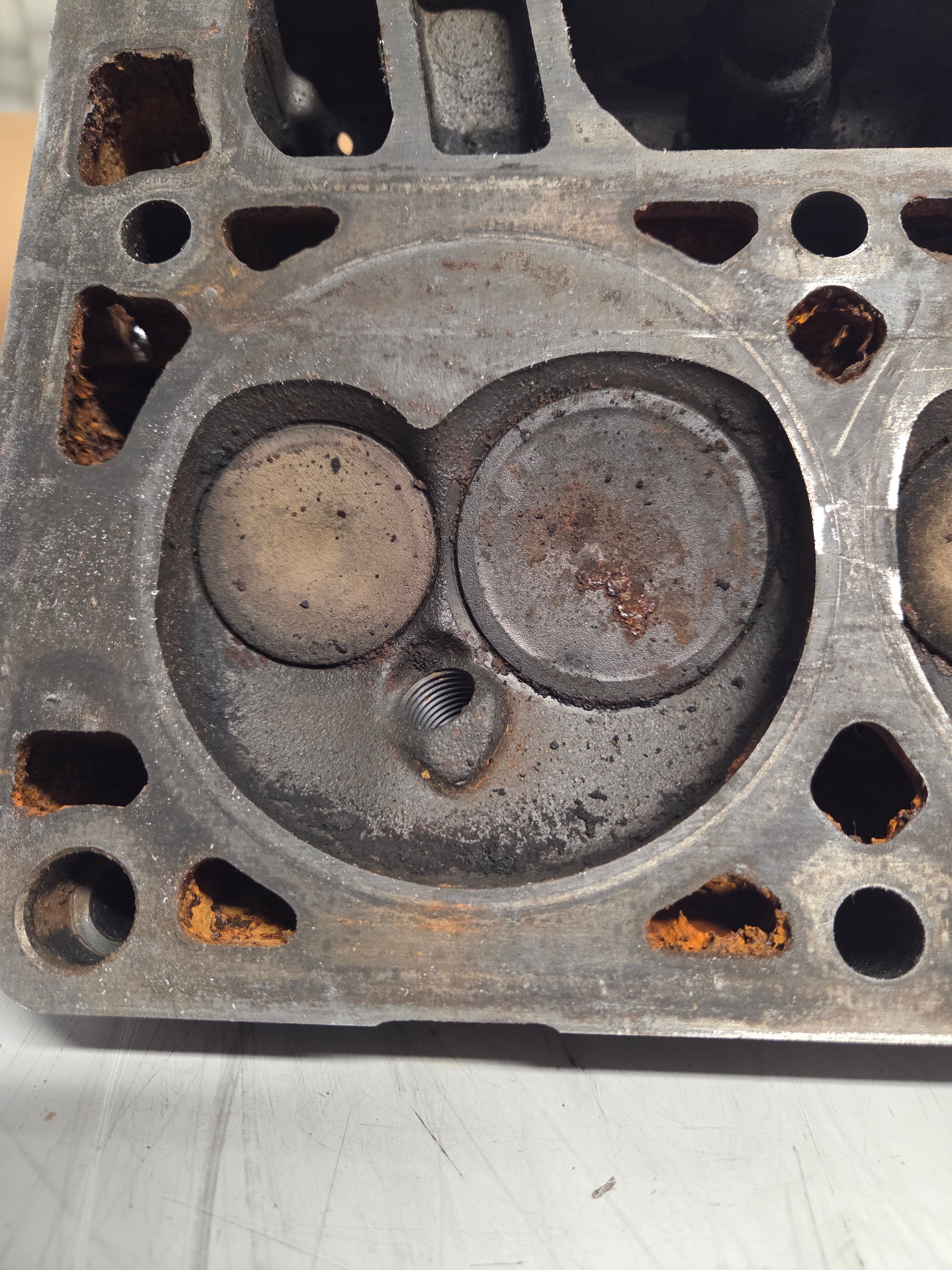 Used 873 Cylinder Head #043