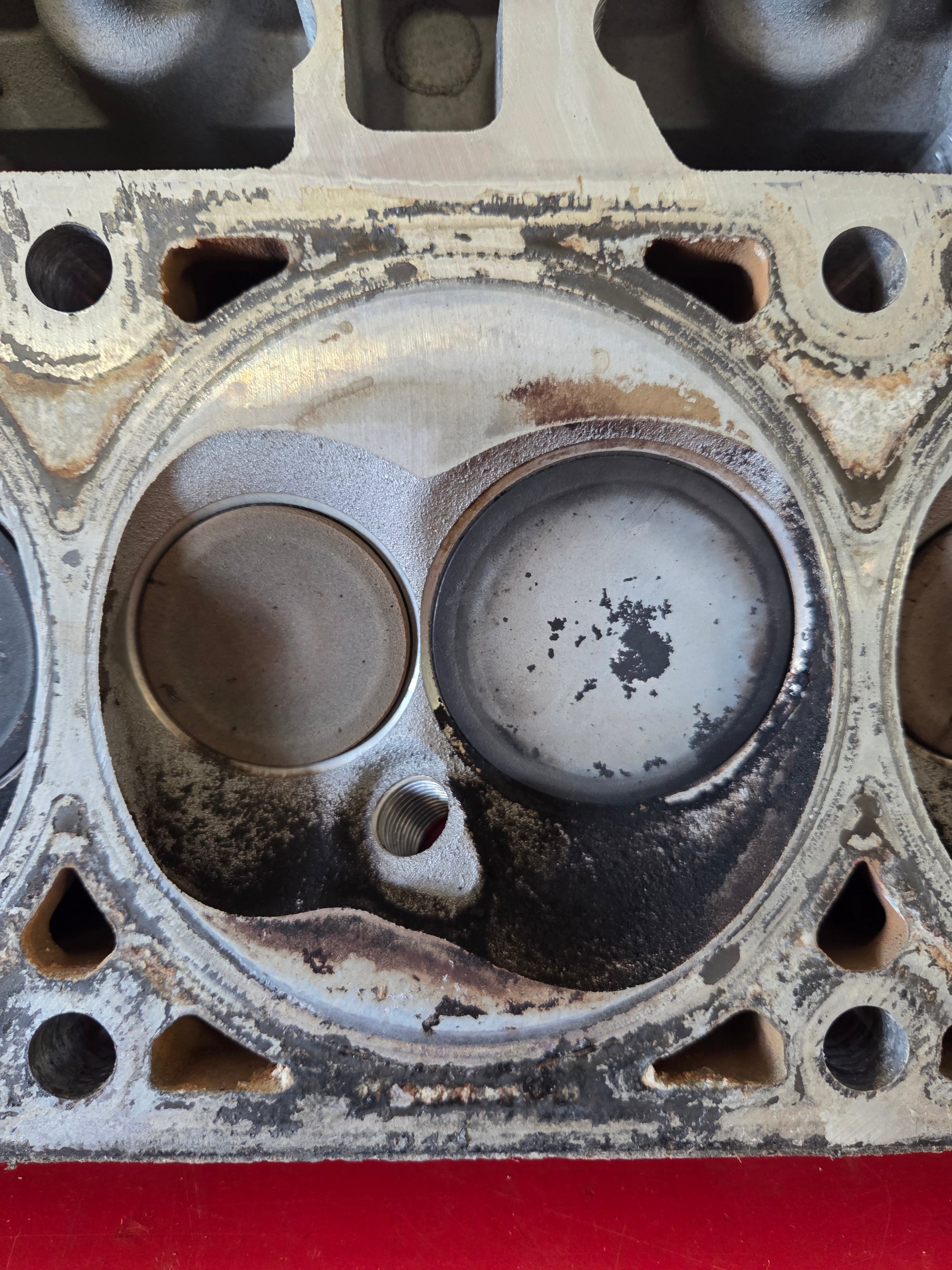Used 823 Cylinder Head #049