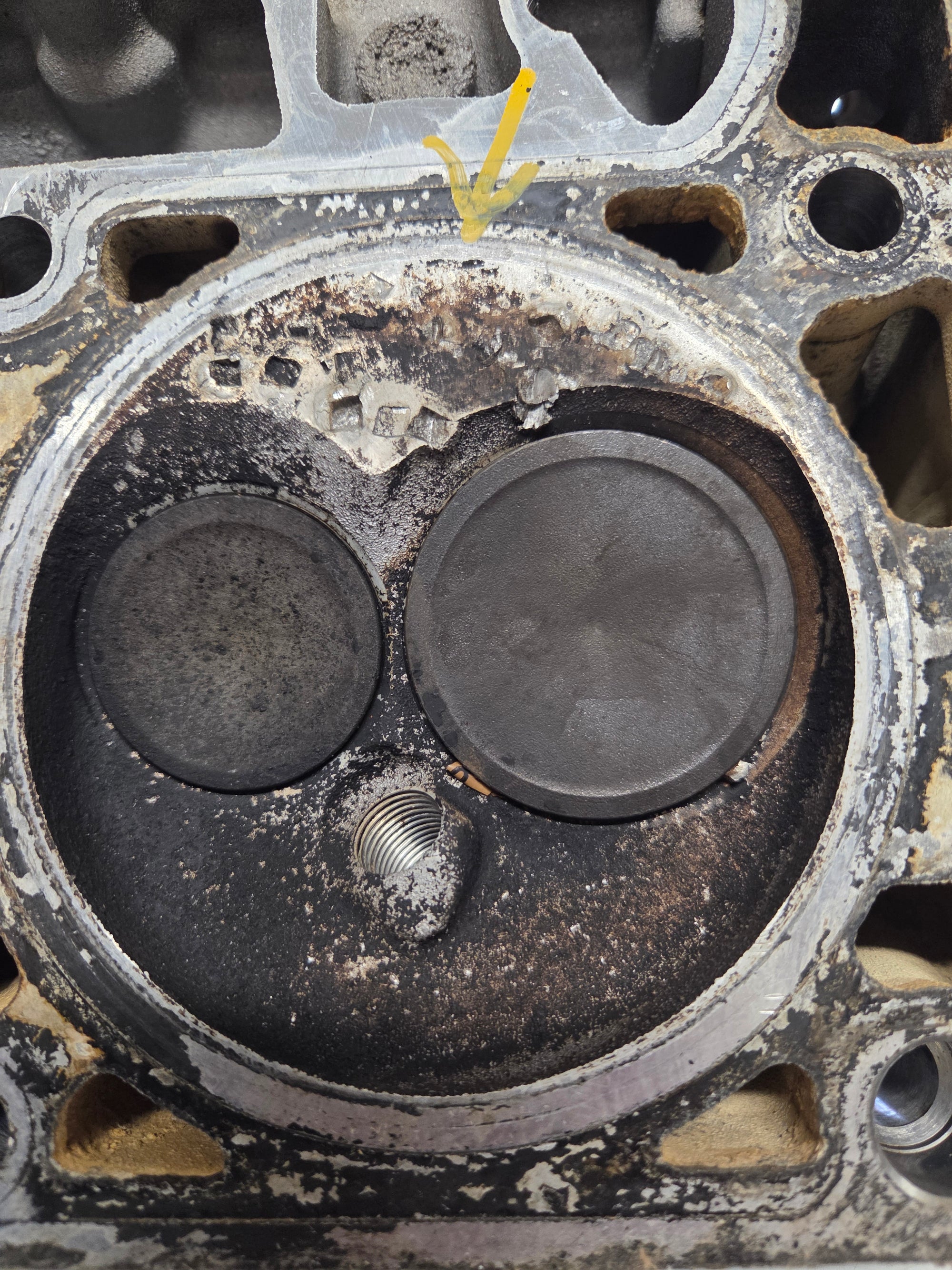 Used 317 Cylinder Head #024