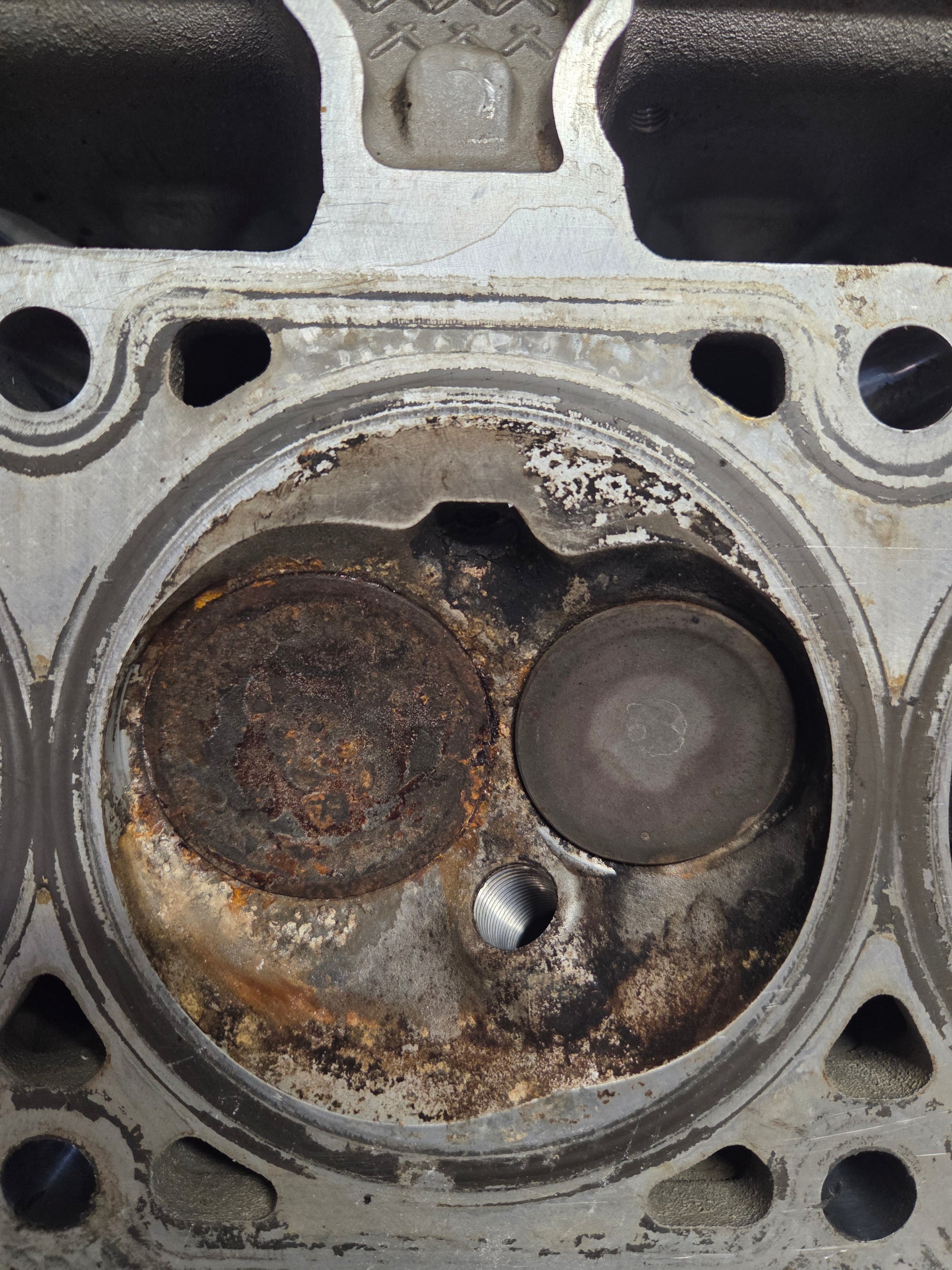 Used 214 Cylinder Head #016