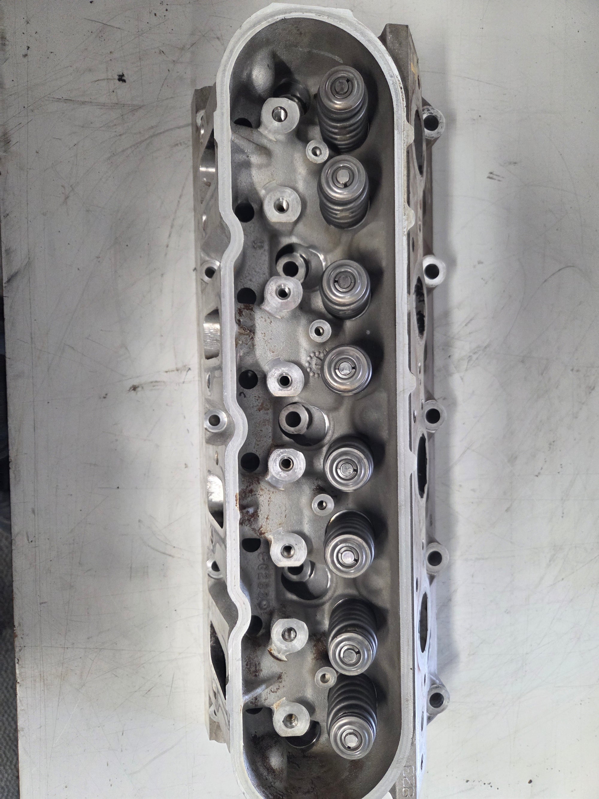 Used 823 Cylinder Head #069