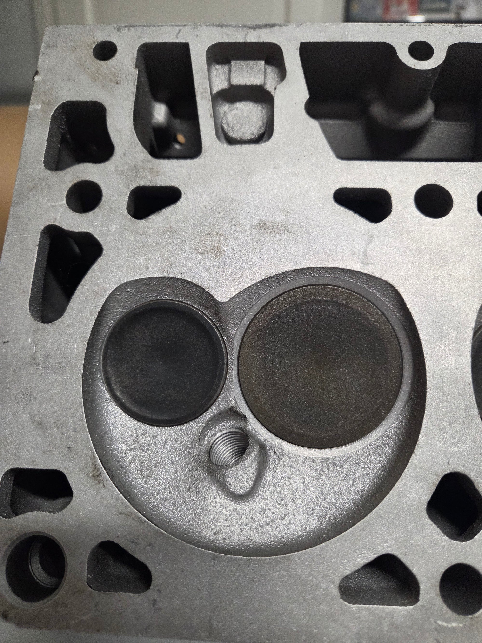 Used 806 Cylinder Head #025